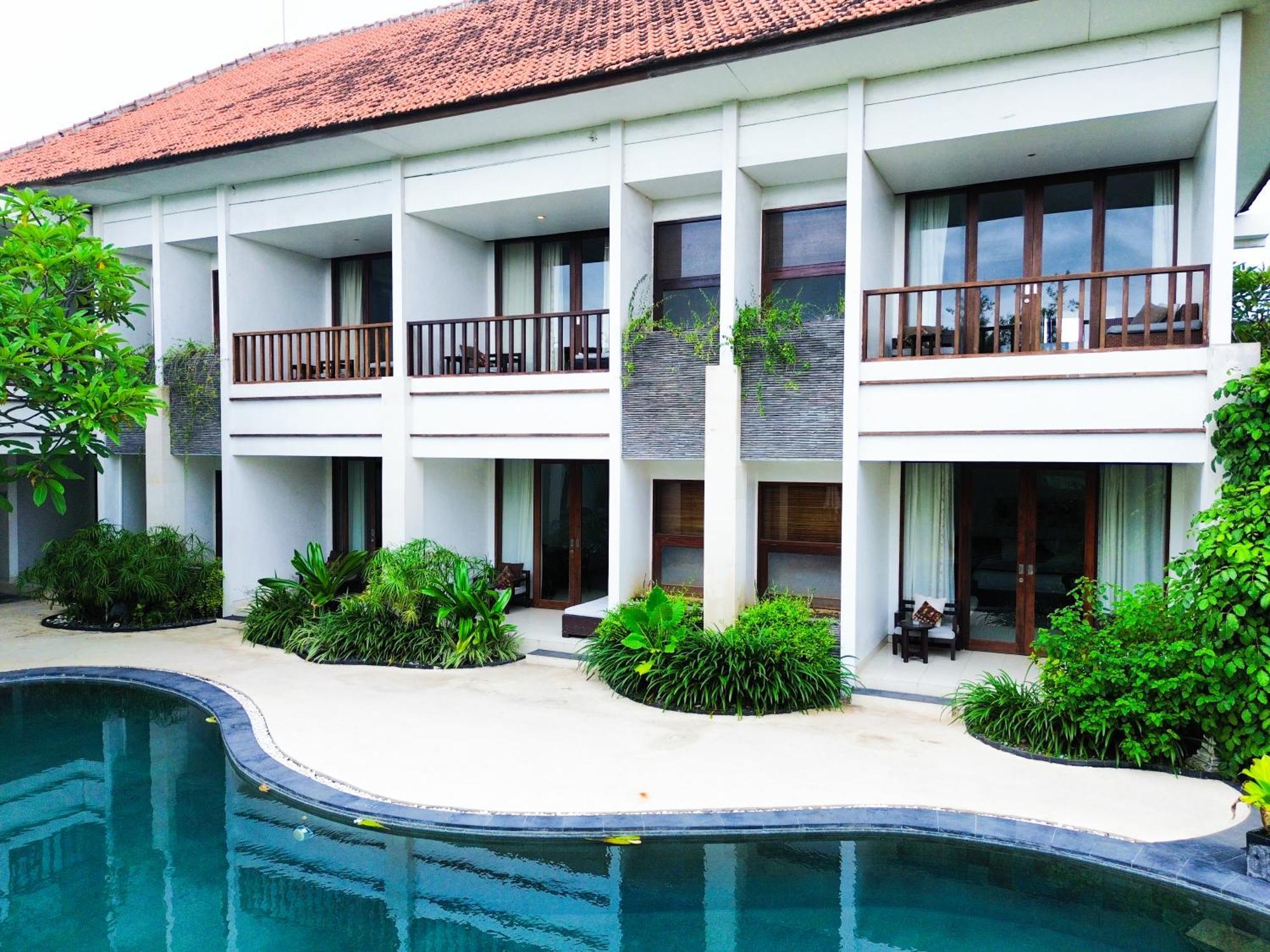 Villa Diana Bali 16 Bedrooms スミニャック エクステリア 写真