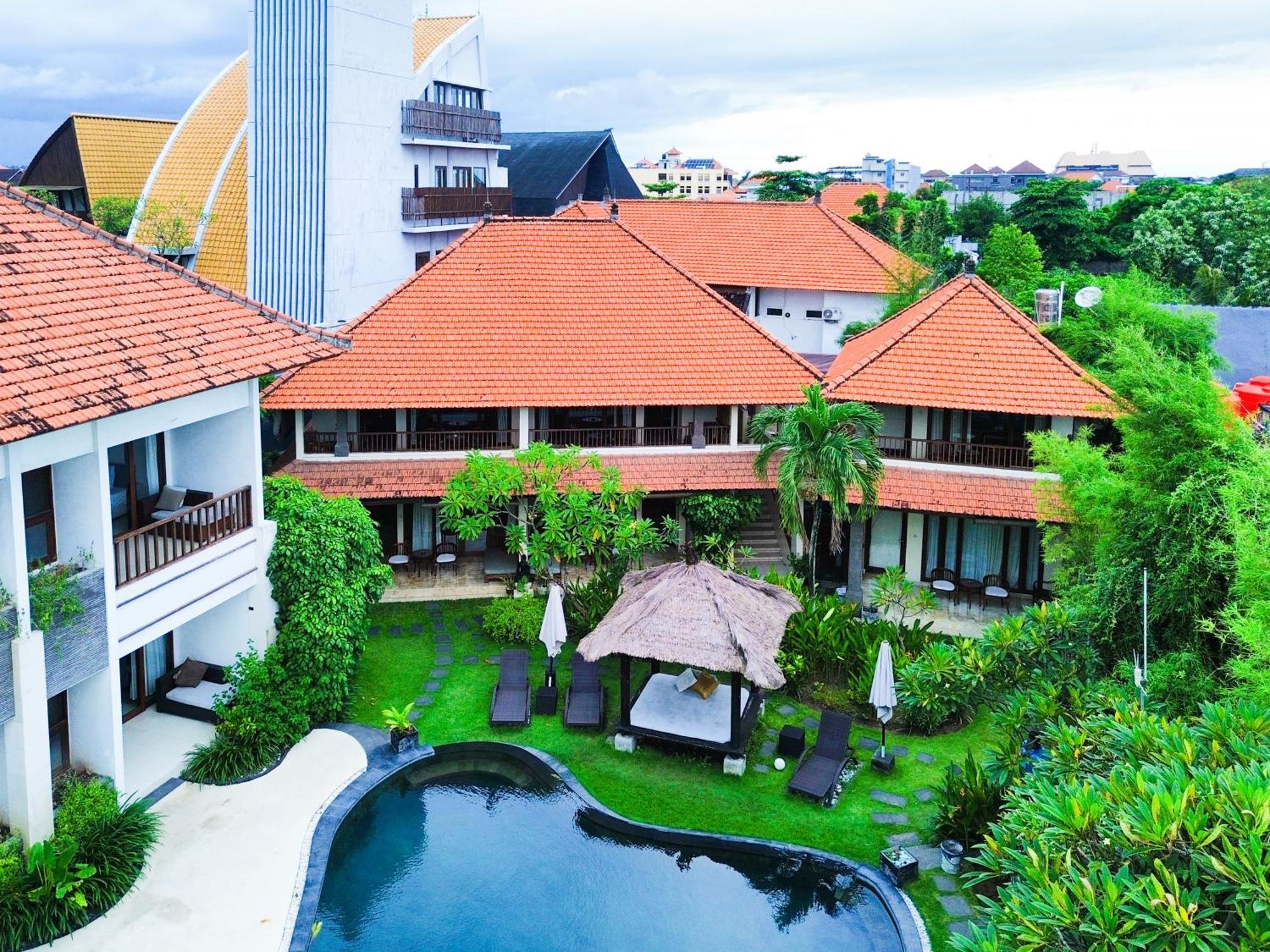 Villa Diana Bali 16 Bedrooms スミニャック エクステリア 写真