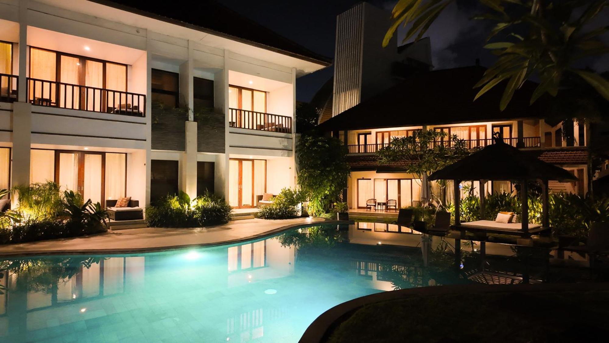 Villa Diana Bali 16 Bedrooms スミニャック エクステリア 写真