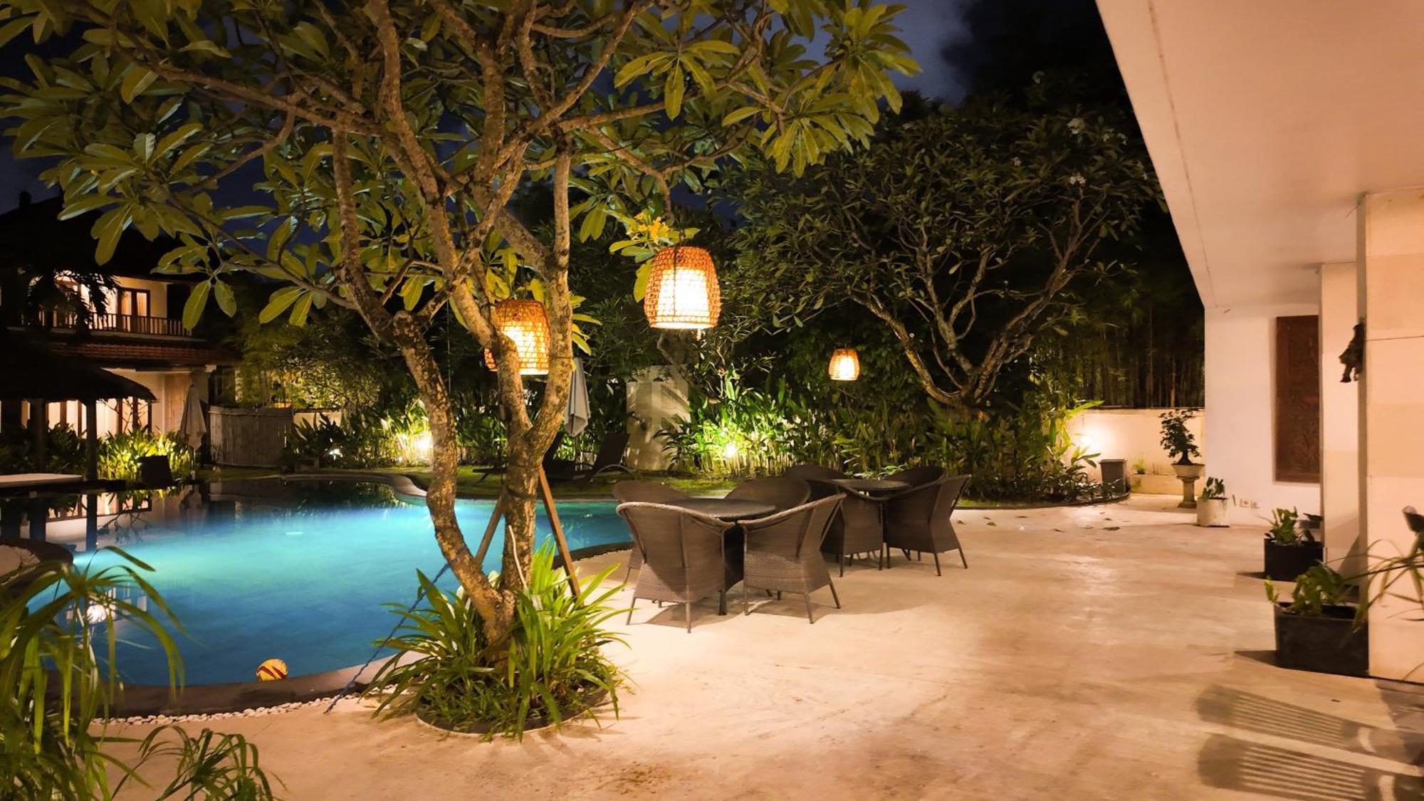 Villa Diana Bali 16 Bedrooms スミニャック エクステリア 写真