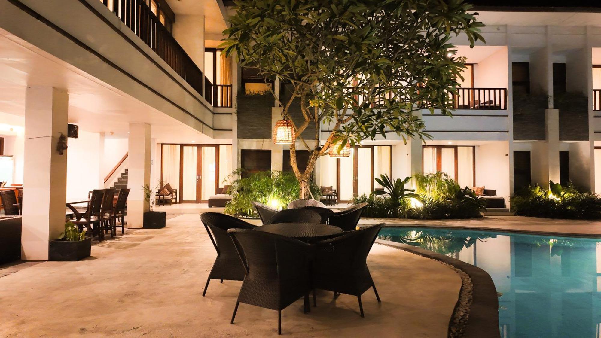 Villa Diana Bali 16 Bedrooms スミニャック エクステリア 写真