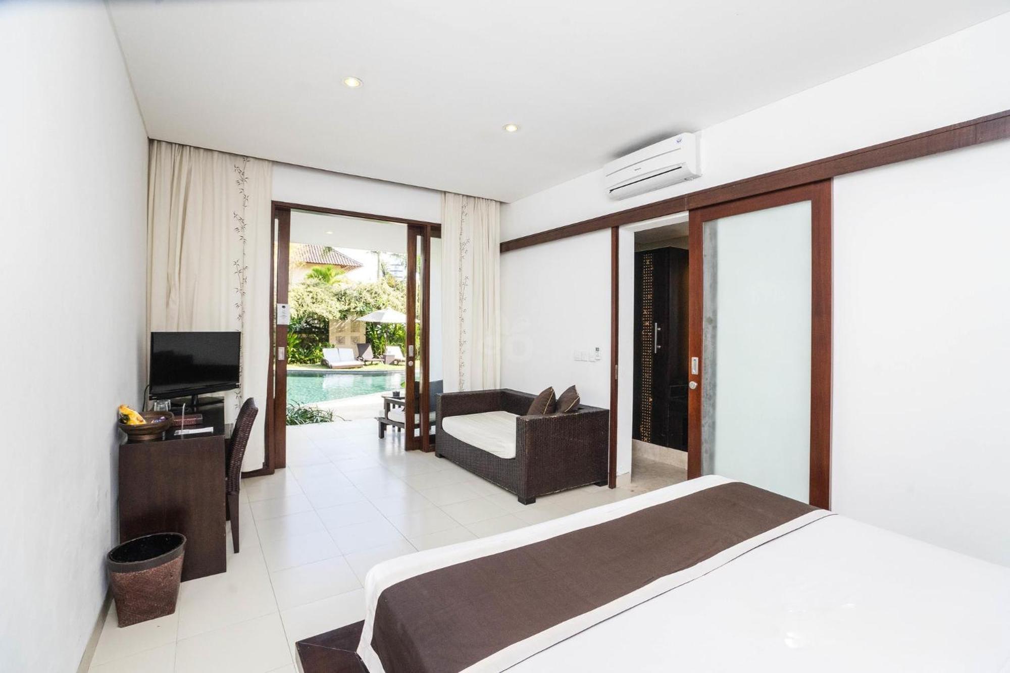 Villa Diana Bali 16 Bedrooms スミニャック エクステリア 写真