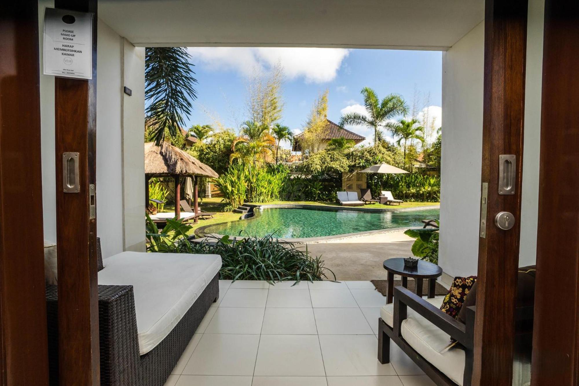 Villa Diana Bali 16 Bedrooms スミニャック エクステリア 写真