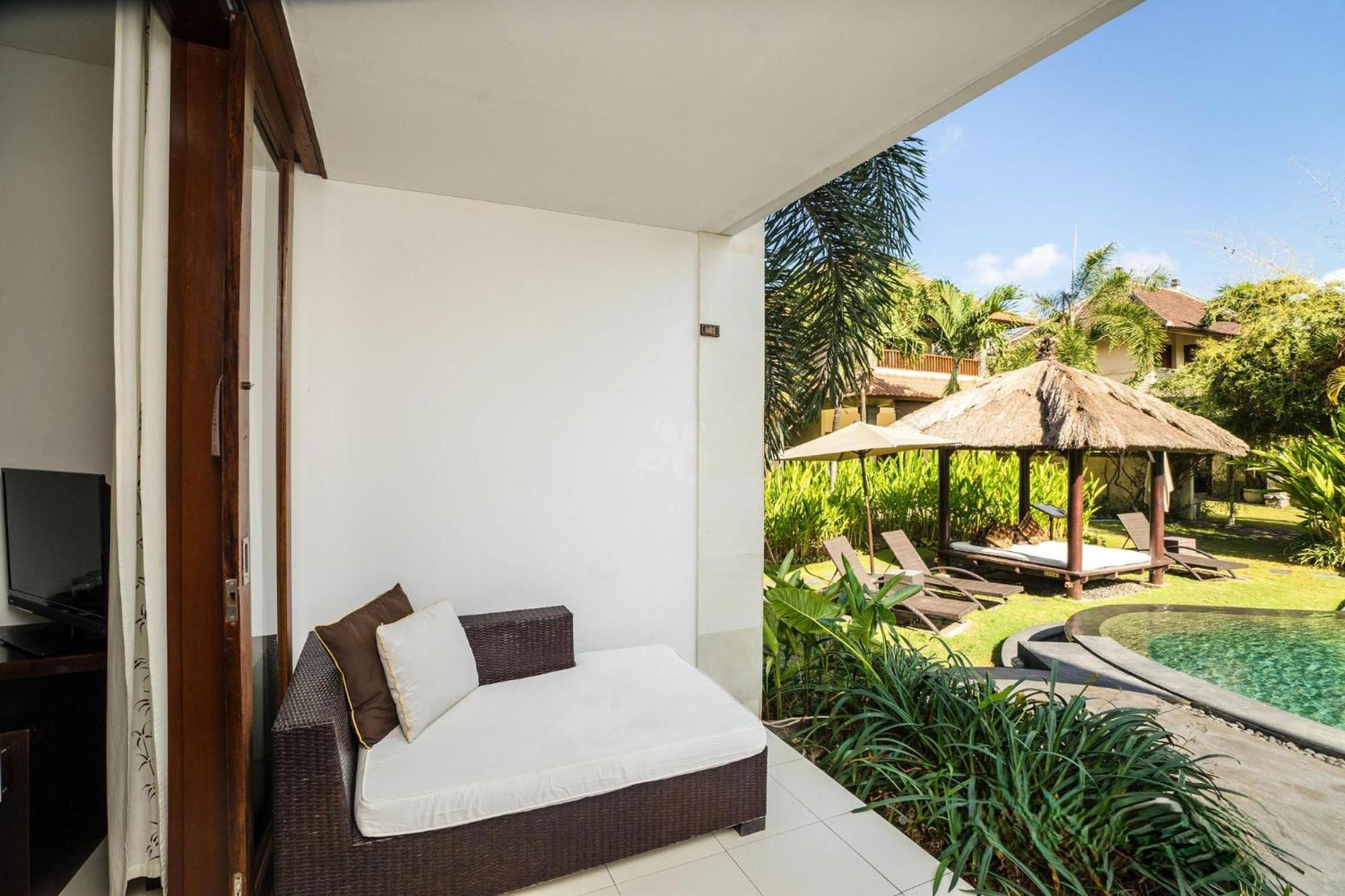 Villa Diana Bali 16 Bedrooms スミニャック エクステリア 写真