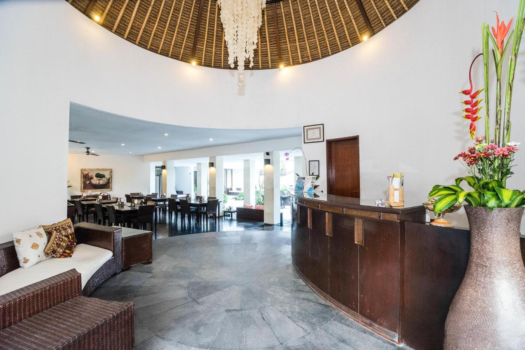 Villa Diana Bali 16 Bedrooms スミニャック エクステリア 写真