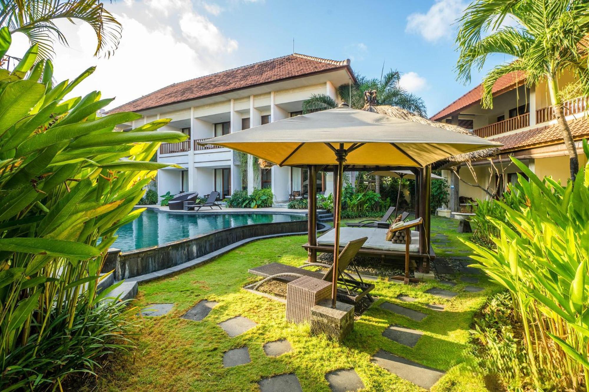 Villa Diana Bali 16 Bedrooms スミニャック エクステリア 写真