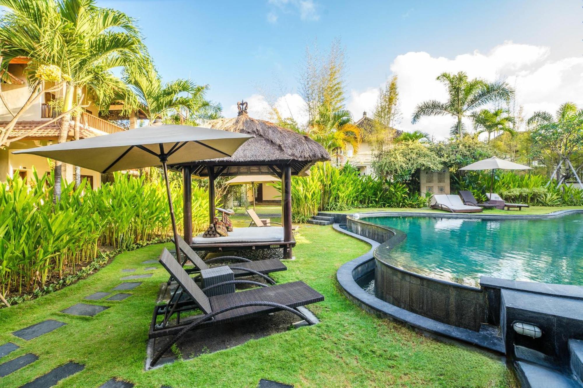 Villa Diana Bali 16 Bedrooms スミニャック エクステリア 写真